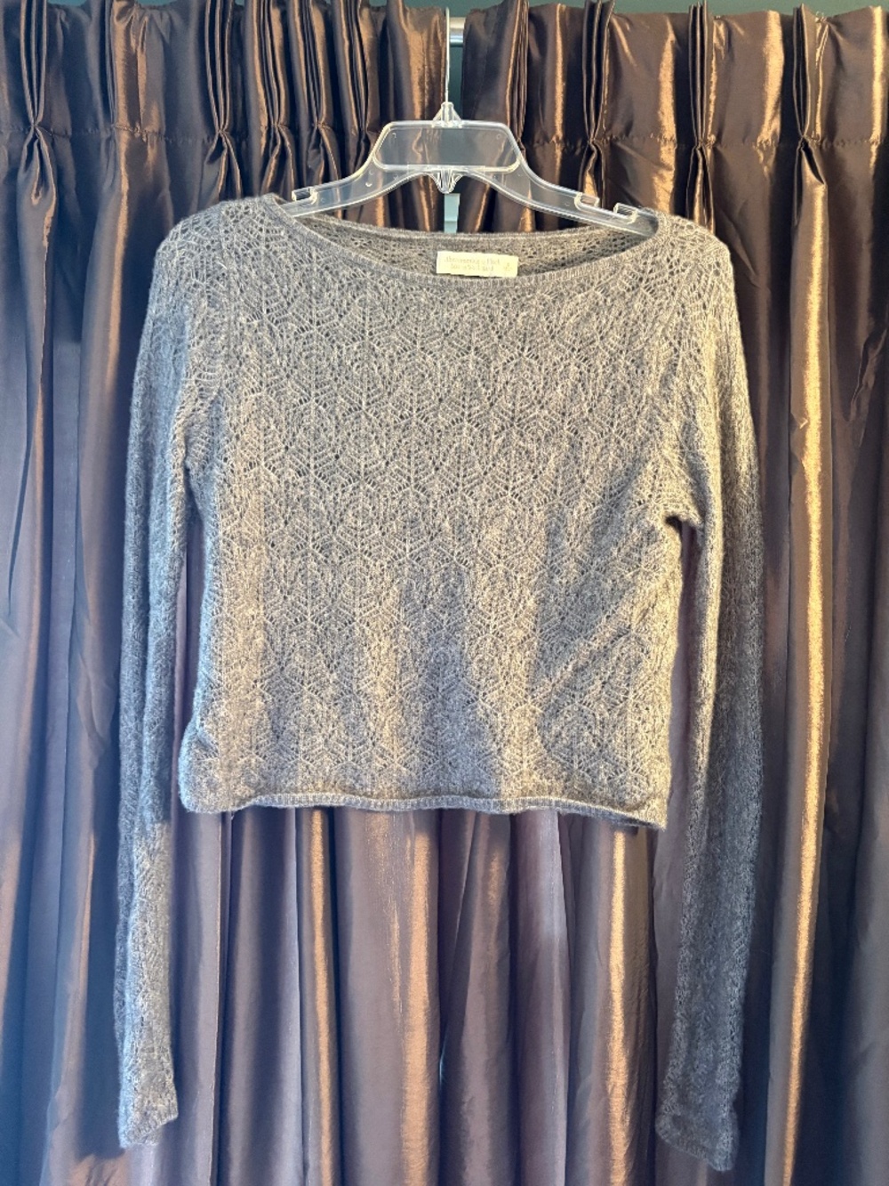 Women’s Abercrombie knit sweater